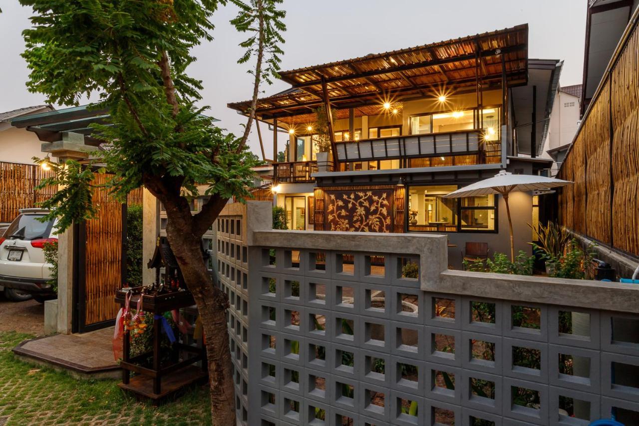 Hostel One Art And Gallery Chiang Mai Exterior photo